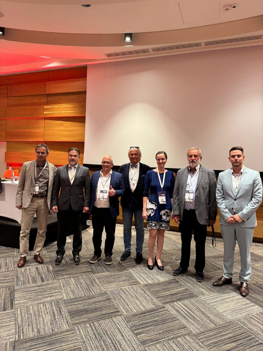 Ce73b0fc 2ee0 4fa6 86ee f4fef76d581d